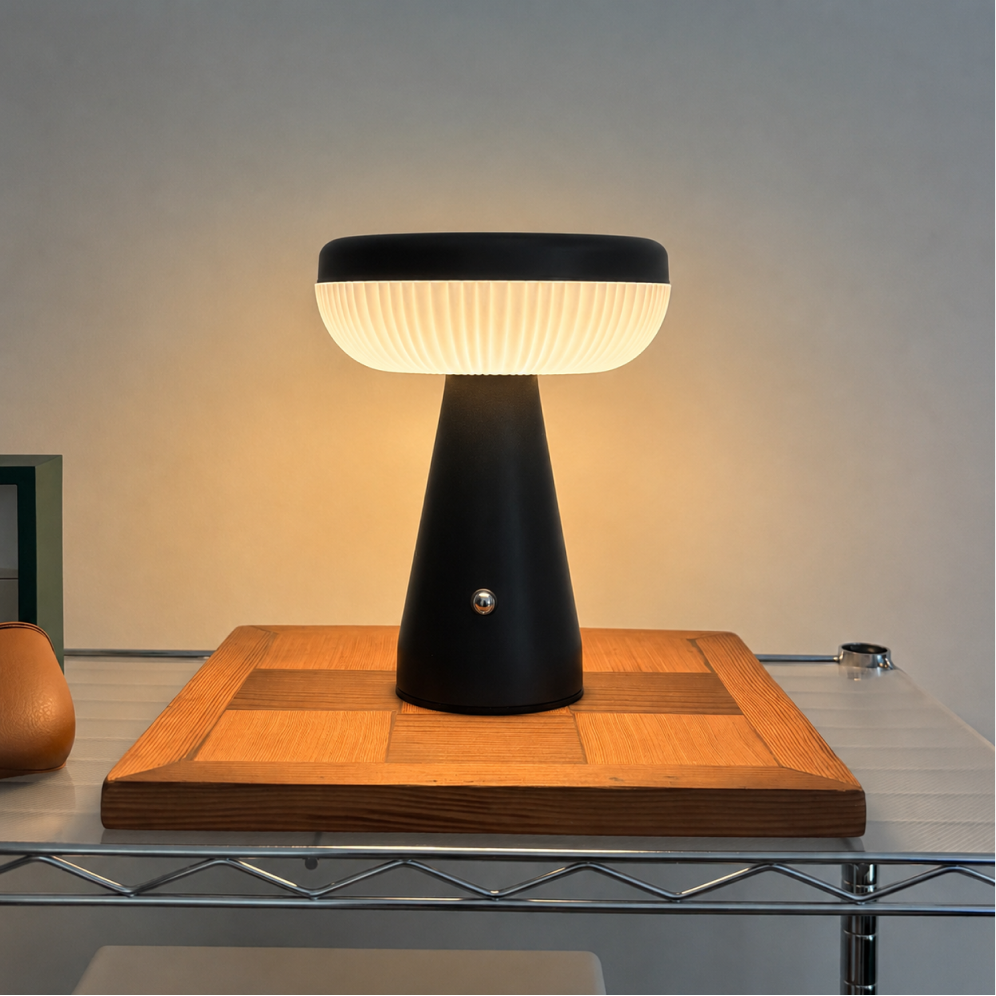 Inverted Lamp Negro